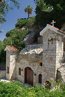 Hylatio Tourist Village