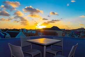 Curacao Suites Hotel