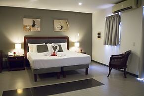 Curacao Suites Hotel