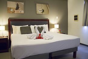Curacao Suites Hotel