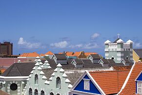 Curacao Suites Hotel