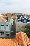 Curacao Suites Hotel