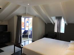 Curacao Suites Hotel