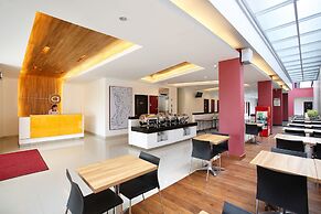 Amaris Hotel Dewi Sri