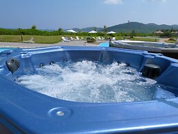 EN RESORT Kumejima EEF Beach Hotel