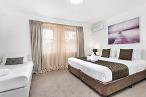 Peninsula Nelson Bay Motel and Serviced Apartments