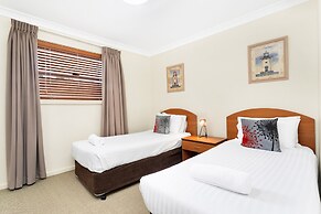Peninsula Nelson Bay Motel and Serviced Apartments