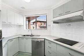 Peninsula Nelson Bay Motel and Serviced Apartments