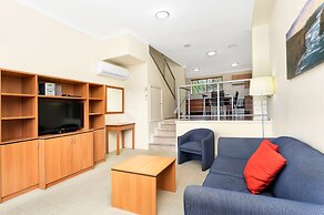 Peninsula Nelson Bay Motel and Serviced Apartments