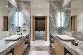 Wyndham Grand Levent Istanbul Hotel & Conference Center