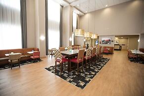 Hampton Inn & Suites Oklahoma City Airport