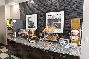 Hampton Inn & Suites Oklahoma City Airport