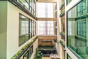 Amber Boutique Silom Hotel