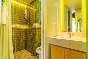 Amber Boutique Silom Hotel