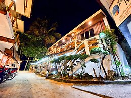 CocoLoco Boracay Beach Resort