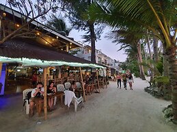 CocoLoco Boracay Beach Resort
