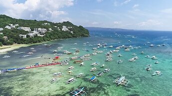 CocoLoco Boracay Beach Resort