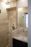 Hotel Saint-Louis en L'Isle - Notre-Dame