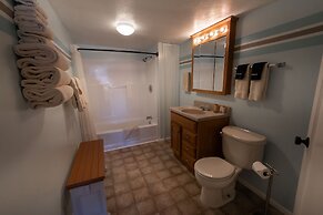 Austin's Chuckwagon Lodge