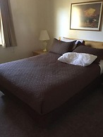 Austin's Chuckwagon Lodge