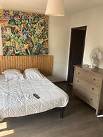 The Resid For Calixte