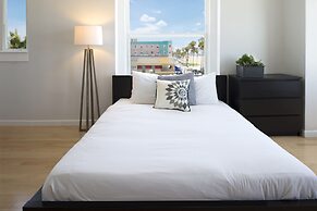 Air Venice on the Beach