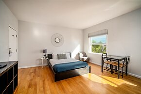 Air Venice on the Beach