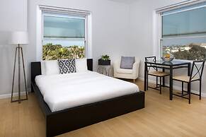 Air Venice on the Beach