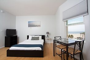 Air Venice on the Beach