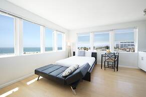 Air Venice on the Beach