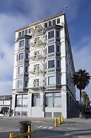 Air Venice on the Beach