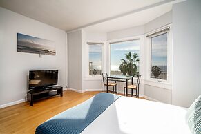 Air Venice on the Beach