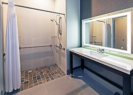 Holiday Inn Express & Suites Killeen - Fort Hood Area by IHG