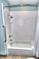 Holiday Inn Express & Suites Austin South by IHG