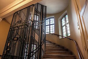 Queen's Hotel by First Hotels