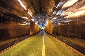 Queen's Hotel by First Hotels