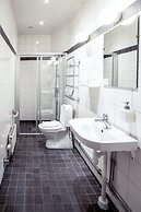 Queen's Hotel by First Hotels