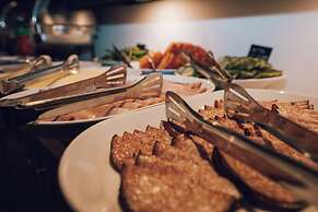 Queen's Hotel by First Hotels