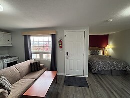 Lakeshore Suites