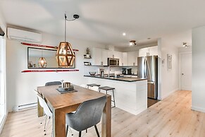 Les Haut Bois Condominiums -RVMT