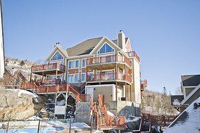 Les Haut Bois Condominiums -RVMT