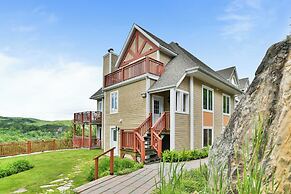 Les Haut Bois Condominiums -RVMT