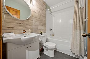 Les Haut Bois Condominiums -RVMT