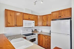 Les Haut Bois Condominiums -RVMT