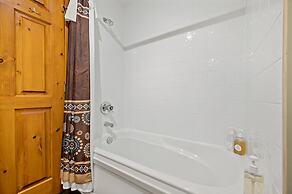 Les Haut Bois Condominiums -RVMT