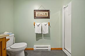 Les Haut Bois Condominiums -RVMT