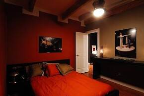 Commercial Drive Accommodations