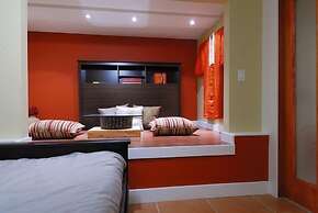 Commercial Drive Accommodations