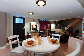 Commercial Drive Accommodations