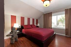 Commercial Drive Accommodations